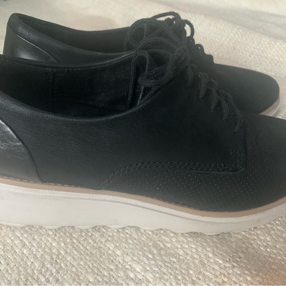 Clarks Collection Women's Wedge Shoes Size 8 Black - Picture 9 of 9